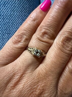 Vintage 1920’s engagement ring no stone in it